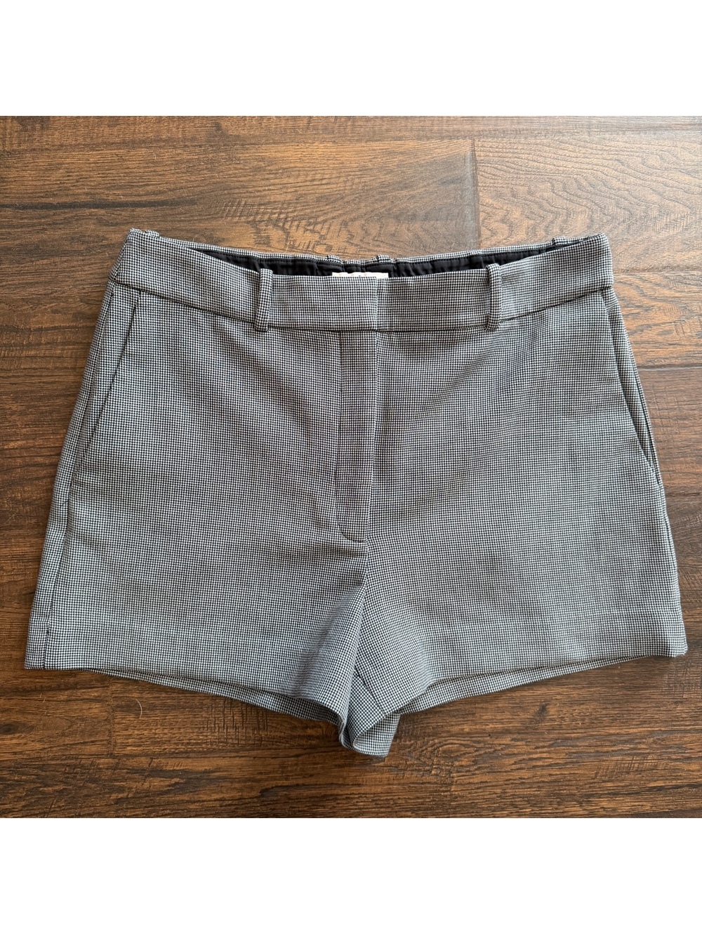 Aritzia Babaton Women Houndstooth High Waisted Dress Shorts Black White Size 10